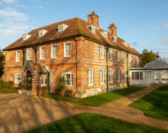 2026 Manor House Early Bird Stays