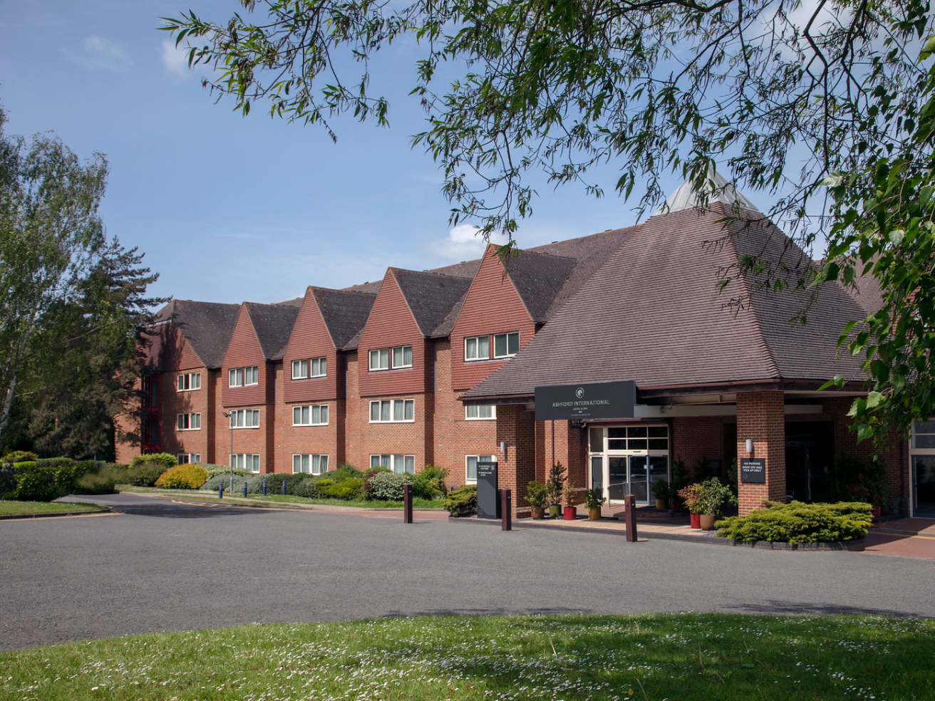 Ashford International Hotel & Spa