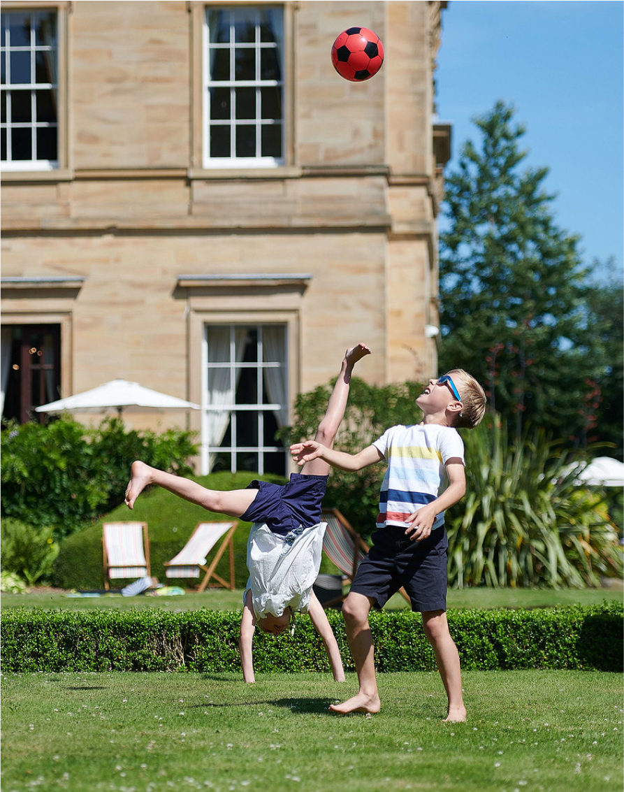Oultonhall Aboutus Crosssell Desktop Family